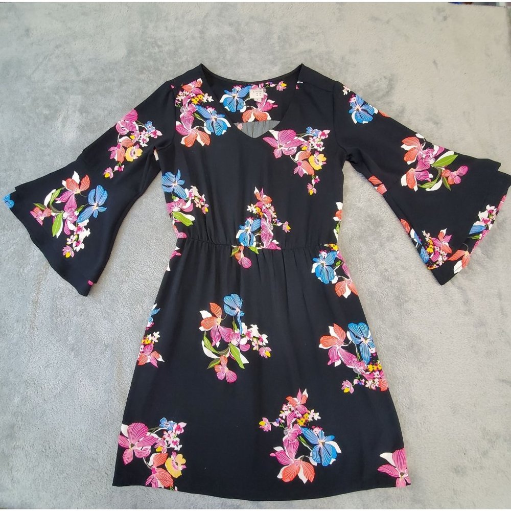 A New Day Women's Small Black Floral Print Flared Sleeve Short Knit V-Neck Dress